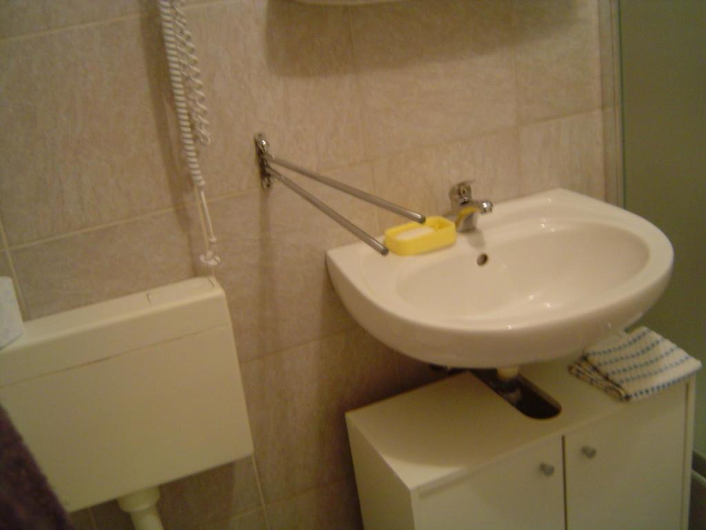 ホテル Lunczer Vendeghaz Mosonmagyaróvár 部屋 写真